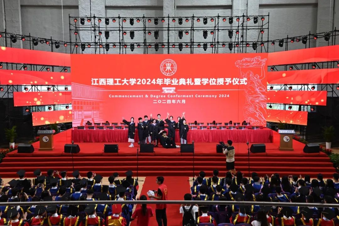 暖场.jpg